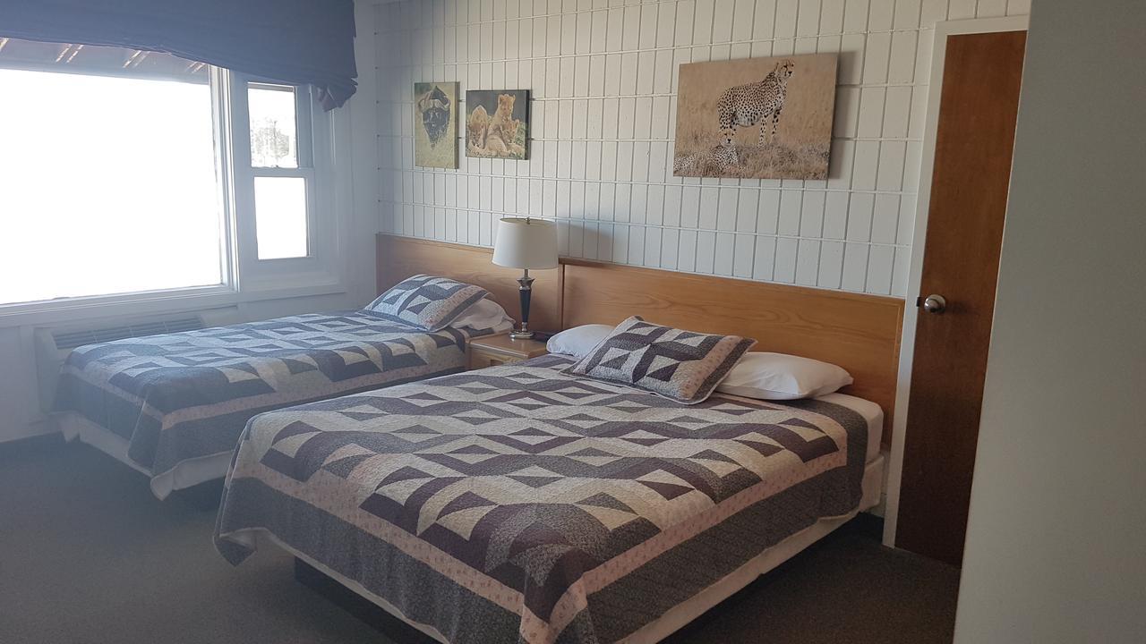 Pinawa Motel Dış mekan fotoğraf